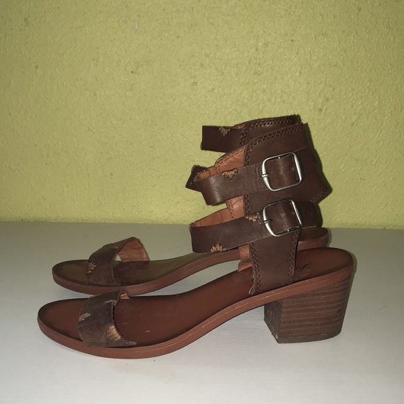 Lucky Brand good condition Size 8. Good condition. - Picture 3 of 14